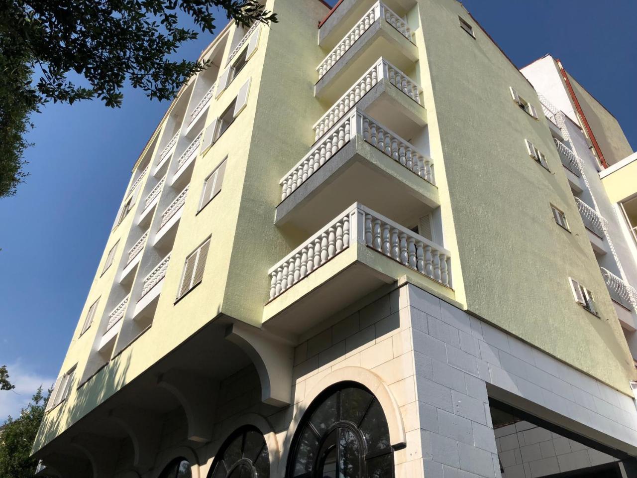 Hotel Park Цриквеница Экстерьер фото